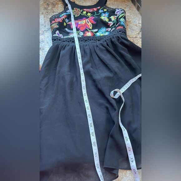 Floral Embroidered Black Dress - Picture 4 of 7